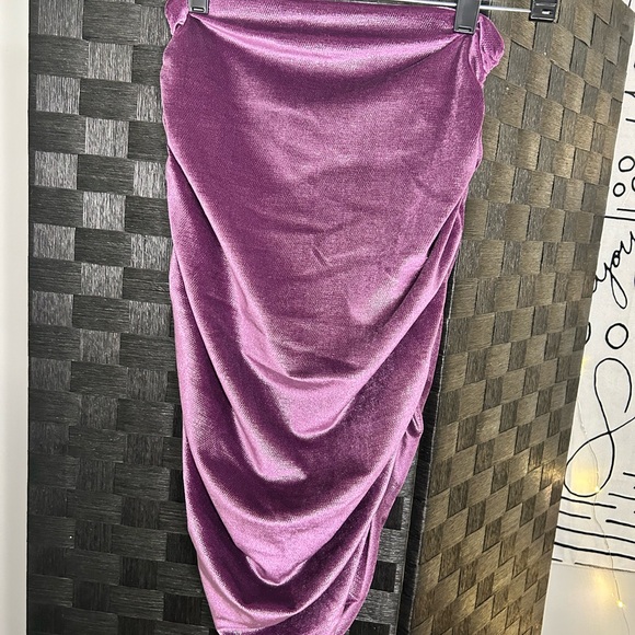 Susana Monaco Shimmering Purple Pencil Skirt - Picture 2 of 3